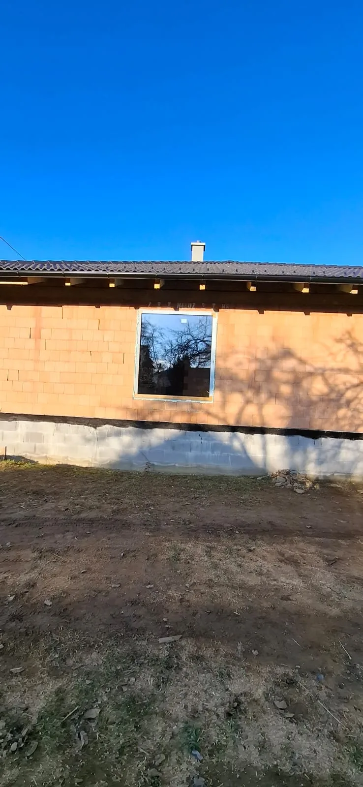 Osadenie okien pri rekonštrukcii domu v okolí Prešova